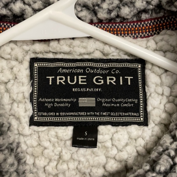 True grit frosted tip pullover - Picture 2 of 2